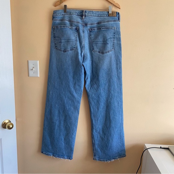 AE 2024 Strigid High-Waisted Stovepipe Jean Woman 14 X-Long Medium Wash Preppy - Picture 3 of 16